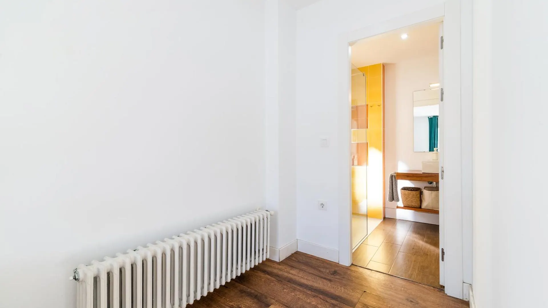 Apartamento Neptuno Atico, Con Terraza Granada 0*,  España