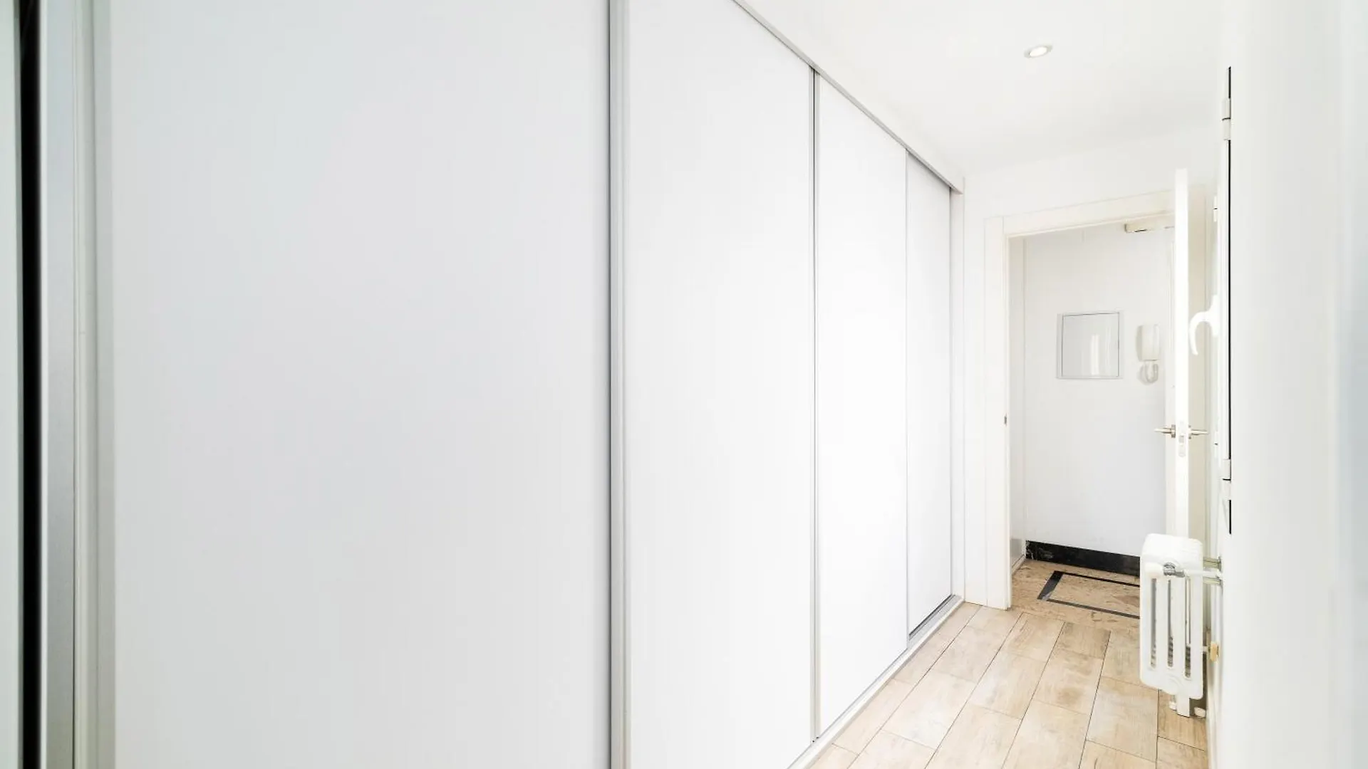 Apartamento Neptuno Atico, Con Terraza Granada