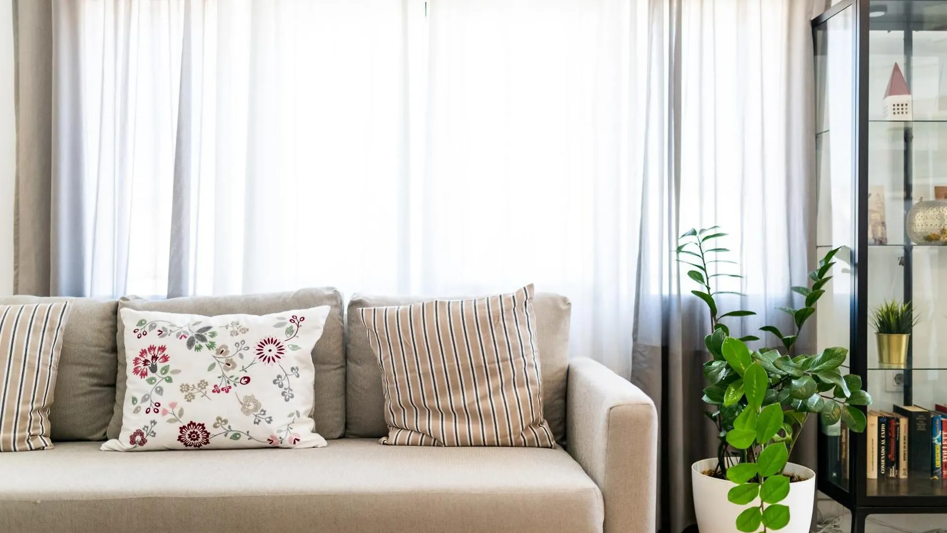 Apartamento Neptuno Atico, Con Terraza Granada 0*,