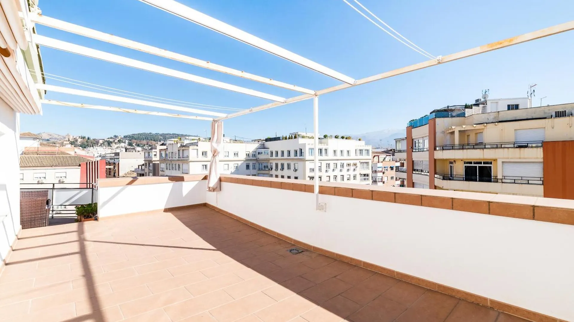 Apartamento Neptuno Atico, Con Terraza Granada