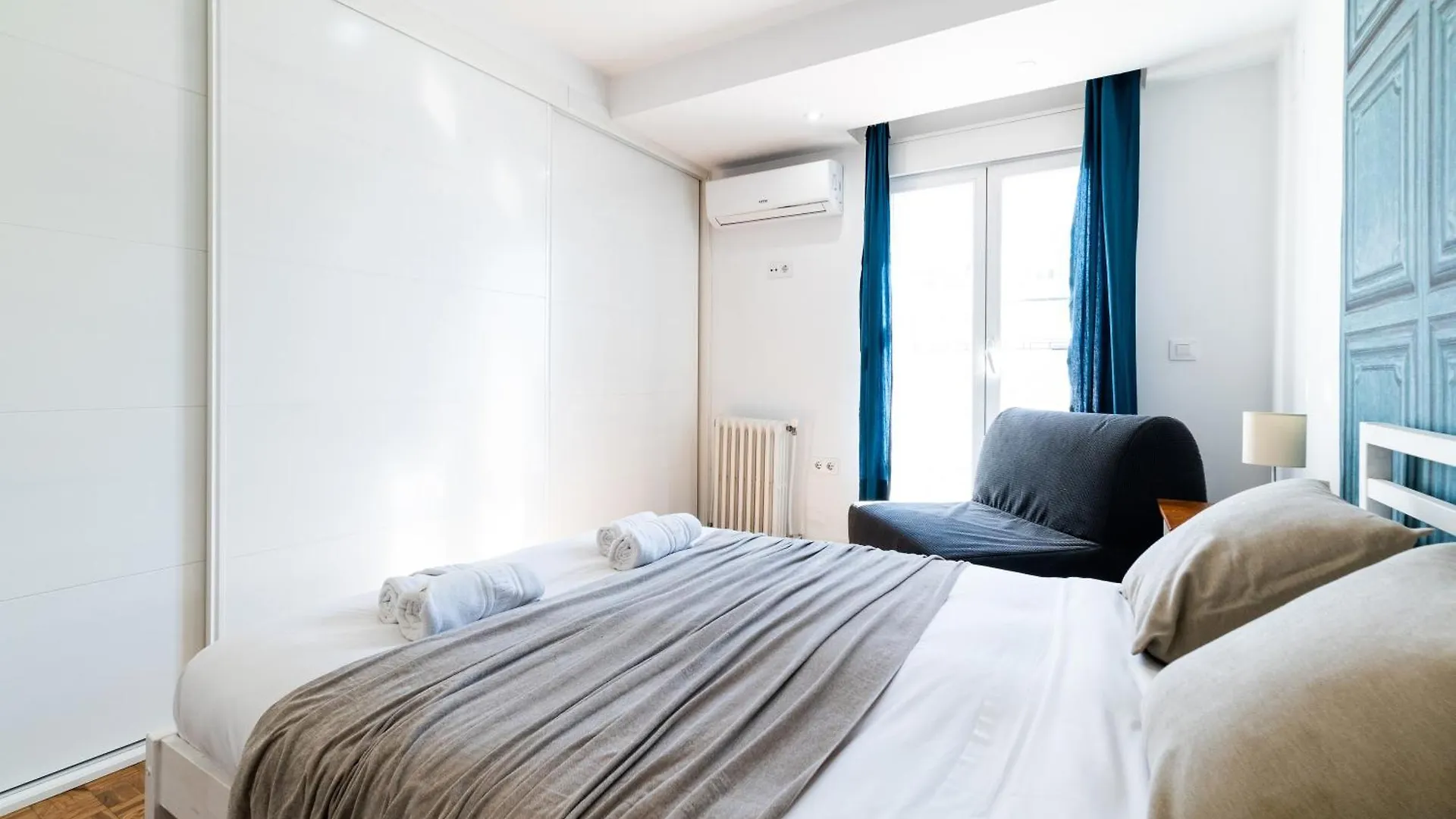 Apartamento Neptuno Atico, Con Terraza Granada